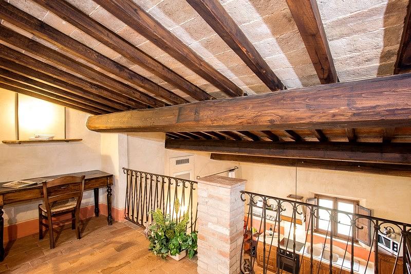 #<Apartment:0x00007f2e77495dc0> view 7