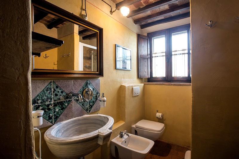 #<Apartment:0x00007f2e776235c0> view 7