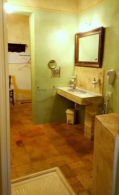 #<Apartment:0x00007f2e42a2be18> view 9