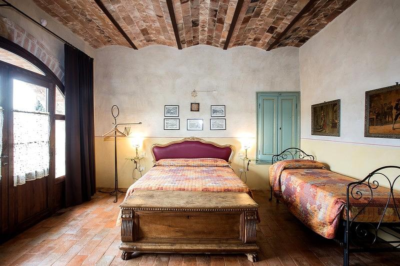 #<Apartment:0x00007f2e763a9610> view 5