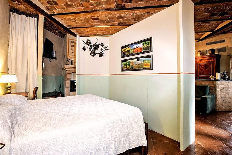 #<Apartment:0x00007f2e7762a8c0> view 22