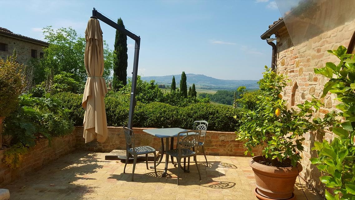 #<Apartment:0x00007f2e763ae4d0> view 16