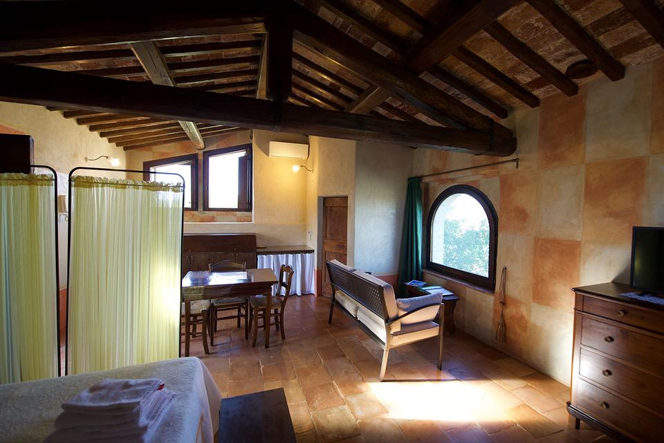 #<Apartment:0x00007f2e768a4250> view 7