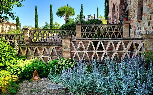 around the house @cunina 18