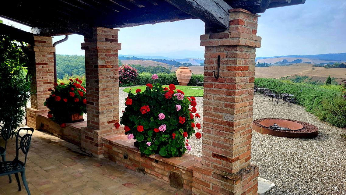 #<Apartment:0x00007f2e42a25f18> view 5