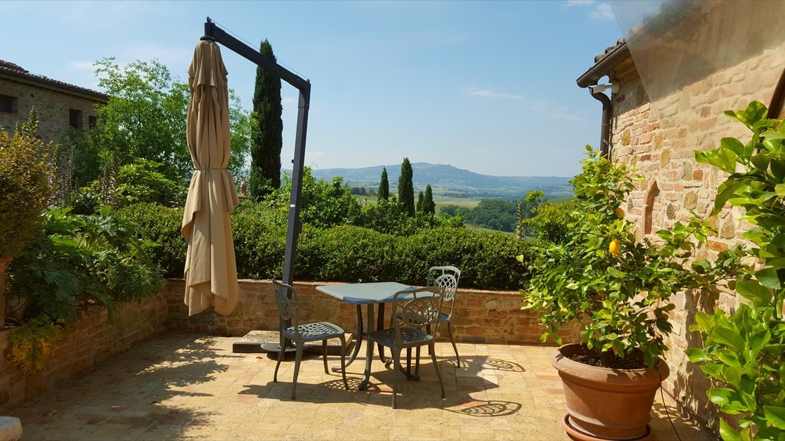 #<Apartment:0x00007f2014526b48> view 15