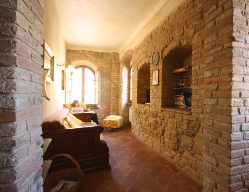 #<Apartment:0x00007ff790d06b70> view 9